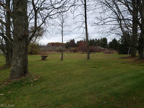 2762 S Range Rd E, New Springfield, OH 44443 photo 8