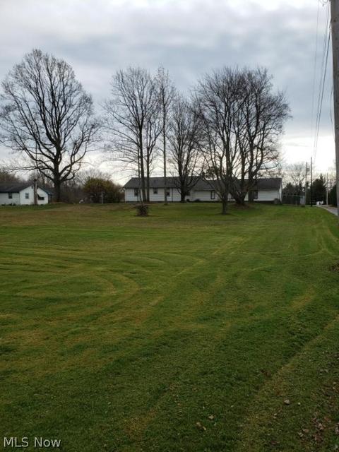 2762 S Range Rd E, New Springfield, OH 44443 photo 6