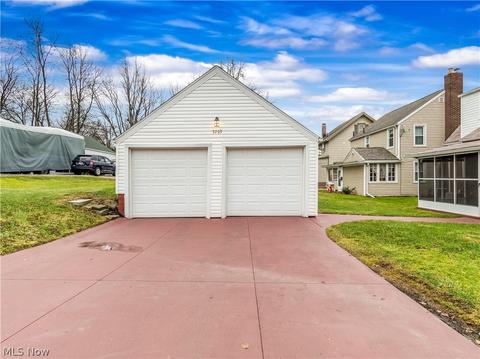 3203 12th St NW, Canton, OH 44708 photo 3