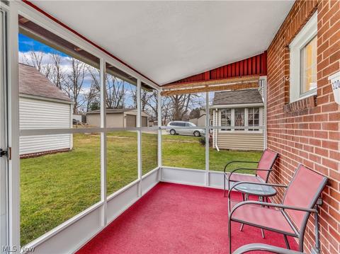 3203 12th St NW, Canton, OH 44708 photo 5