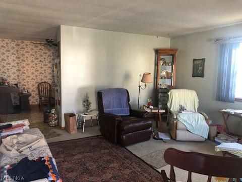 129 Baldwin St, Wadsworth, OH 44281 photo 3