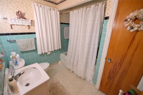 255 E 210th St, Euclid, OH 44123 photo 21