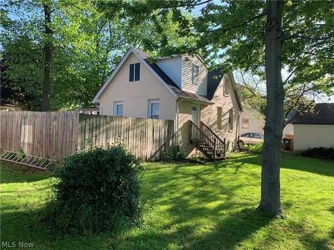 255 E 46 St, Lorain, OH 44052 photo 4