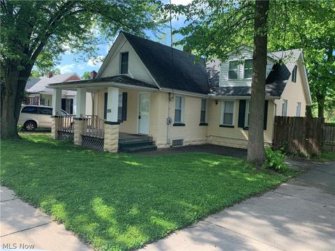 255 E 46 St, Lorain, OH 44052 photo 2