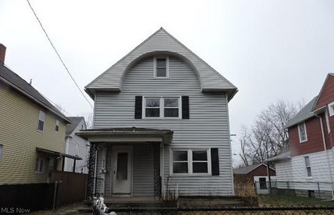 4712 Topper Ave, Ashtabula, OH 44004 photo 1