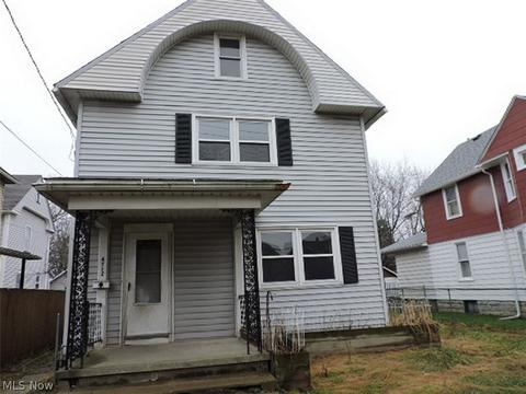 4712 Topper Ave, Ashtabula, OH 44004 photo 4