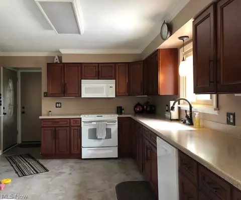 1836 Dunkeith Dr NW, Canton, OH 44708 photo 8
