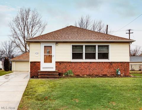 652 Glenhurst Rd, Willowick, OH 44095 photo 2