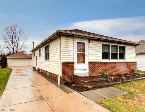 652 Glenhurst Rd, Willowick, OH 44095 photo 3