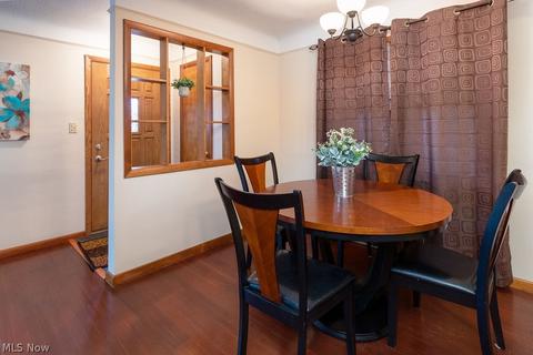 652 Glenhurst Rd, Willowick, OH 44095 photo 8