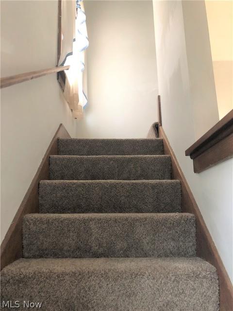 658 Patterson Ave, Akron, OH 44310 photo 8