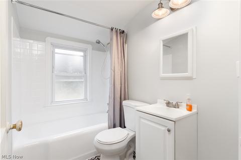 1035 Gulf Rd, Elyria, OH 44035 photo 24