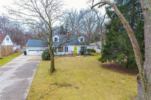 1035 Gulf Rd, Elyria, OH 44035 photo 1