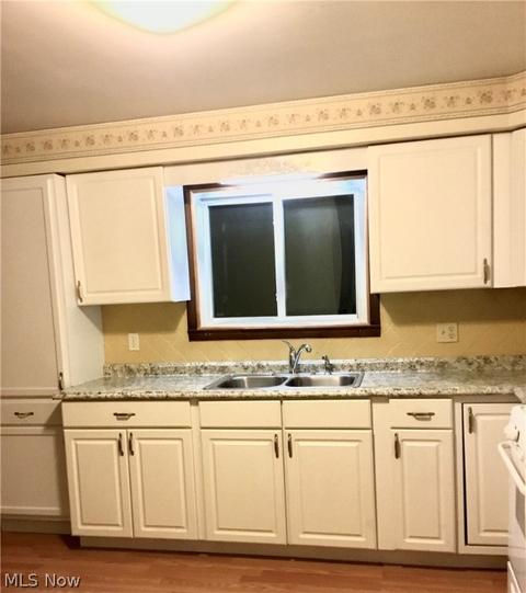 6141 Firestone Ave NE, Canton, OH 44721 photo 4