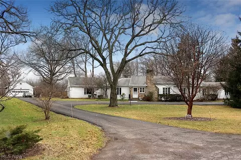 150 Overbrook Rd, Elyria, OH 44035 photo 1