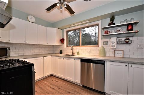4903 E Sprague Rd, Independence, OH 44131 photo 6