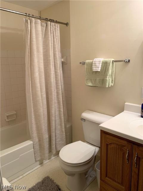 926 Hampton Ridge Dr, Akron, OH 44313 photo 13