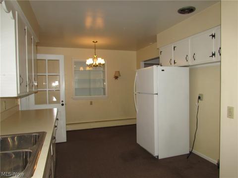 7130 Ridge Rd, Parma, OH 44129 photo 6