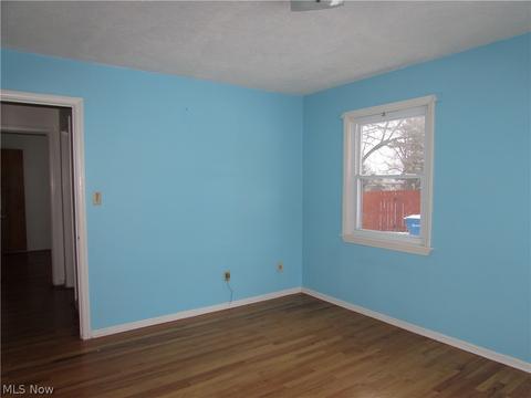 7130 Ridge Rd, Parma, OH 44129 photo 9