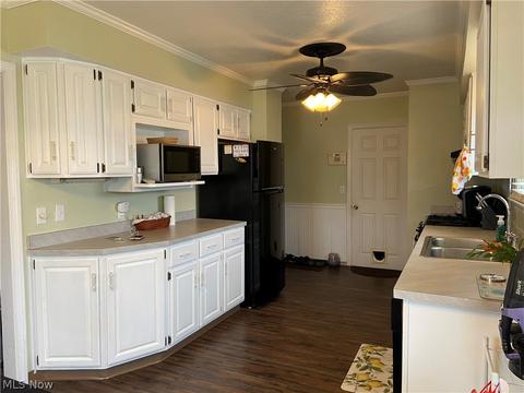 715 Lyndon Ave, Ashtabula, OH 44004 photo 5