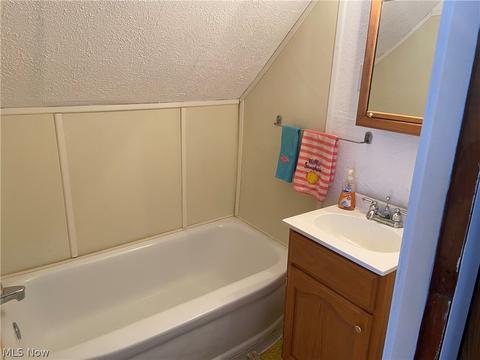 715 Lyndon Ave, Ashtabula, OH 44004 photo 15
