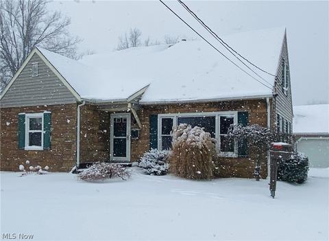 715 Lyndon Ave, Ashtabula, OH 44004 photo 3