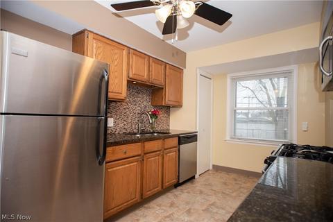 8102 Ackley Rd, Parma, OH 44129 photo 14