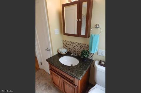 8102 Ackley Rd, Parma, OH 44129 photo 21