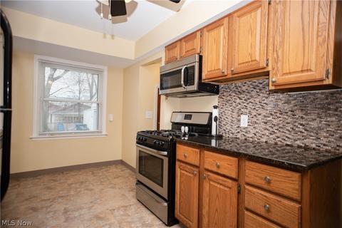 8102 Ackley Rd, Parma, OH 44129 photo 13