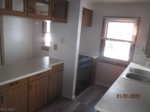 1605 Cedar Dr, Lorain, OH 44052 photo 6