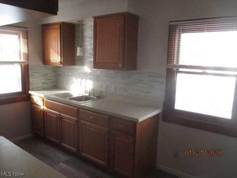 1605 Cedar Dr, Lorain, OH 44052 photo 5