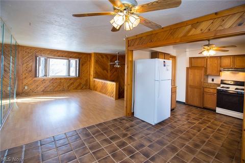5844 E Glenn Dr, Maple Heights, OH 44137 photo 17