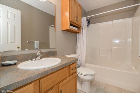 1221 Stonebridge Dr, Willoughby, OH 44094 photo 19