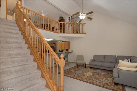 1221 Stonebridge Dr, Willoughby, OH 44094 photo 4