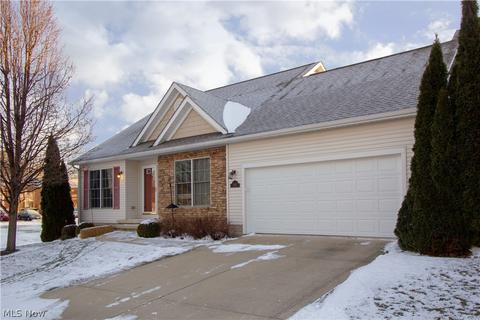 1221 Stonebridge Dr, Willoughby, OH 44094 photo 2