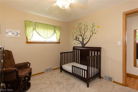 744 Glenhurst Rd, Willowick, OH 44095 photo 18