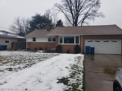 39606 Robert Ln, Elyria, OH 44035 photo 1