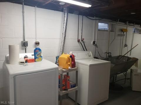 39606 Robert Ln, Elyria, OH 44035 photo 9