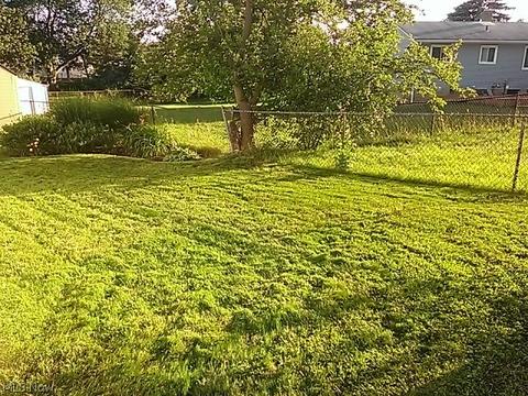 5254 Milo Ave, Maple Heights, OH 44137 photo 8
