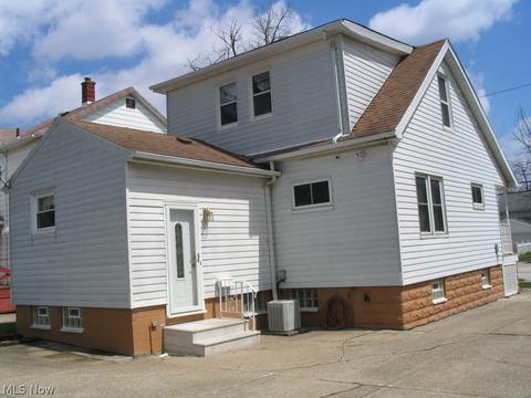 5254 Milo Ave, Maple Heights, OH 44137 photo 3