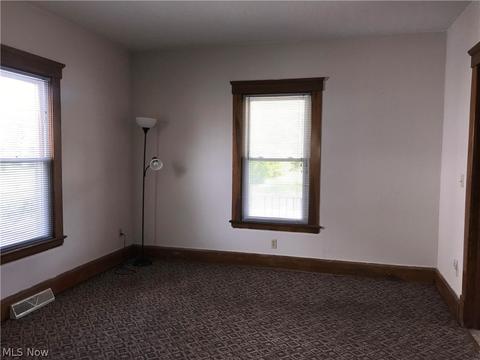 1777 E 32nd St, Lorain, OH 44055 photo 9