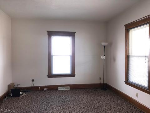 1777 E 32nd St, Lorain, OH 44055 photo 8