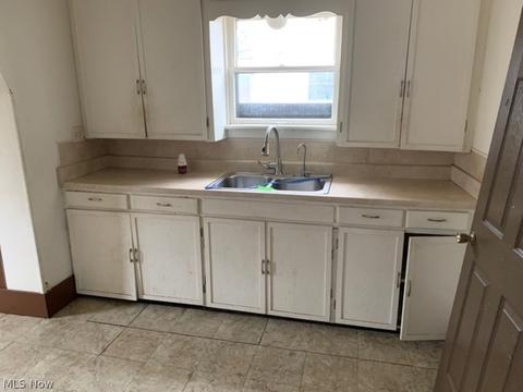 2310 Lake Road Blvd NW, Canton, OH 44708 photo 10