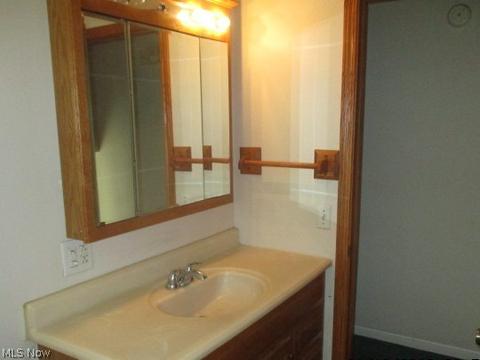 3167 Forestview St NE, Canton, OH 44721 photo 10