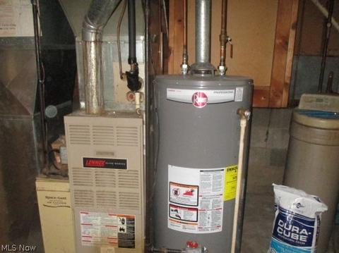 3167 Forestview St NE, Canton, OH 44721 photo 14