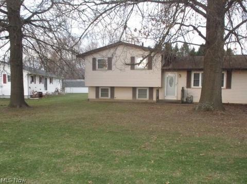 3167 Forestview St NE, Canton, OH 44721 photo 16