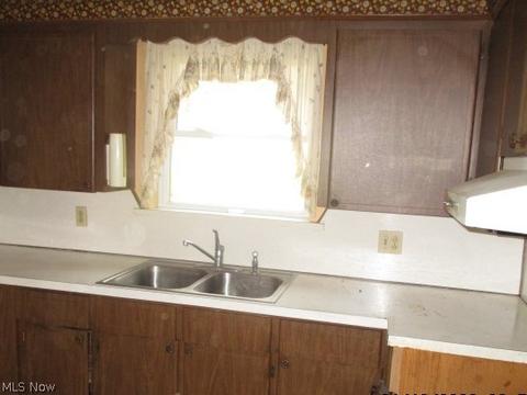 3167 Forestview St NE, Canton, OH 44721 photo 5