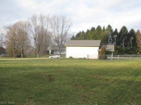 3167 Forestview St NE, Canton, OH 44721 photo 15