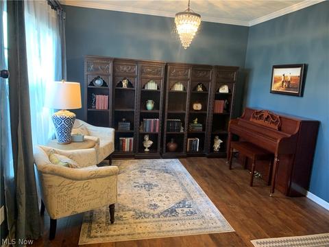 1465 Westover Dr, Willoughby, OH 44094 photo 2