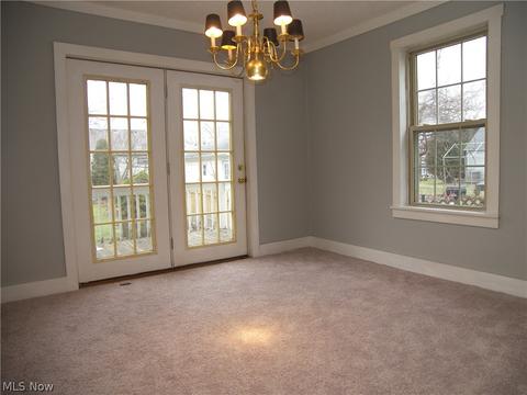 307 Olive St, Elyria, OH 44035 photo 6